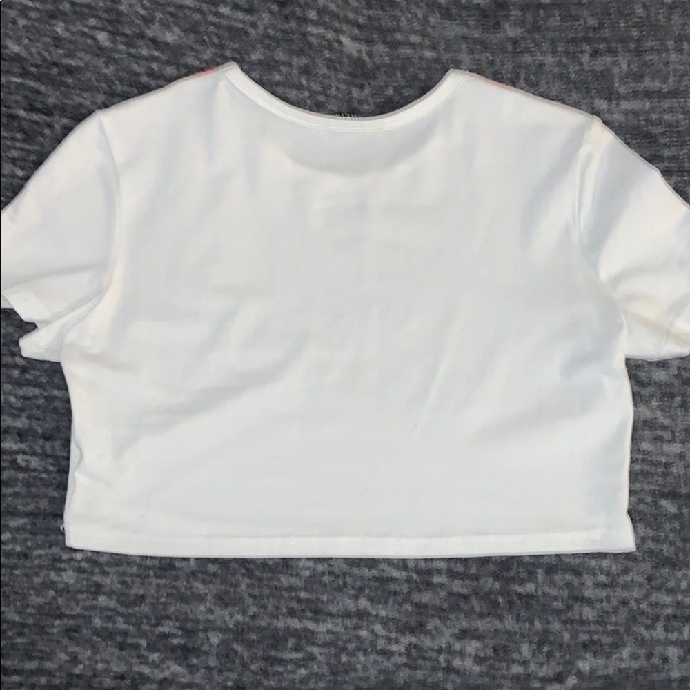 crop top - Picture 2 of 2
